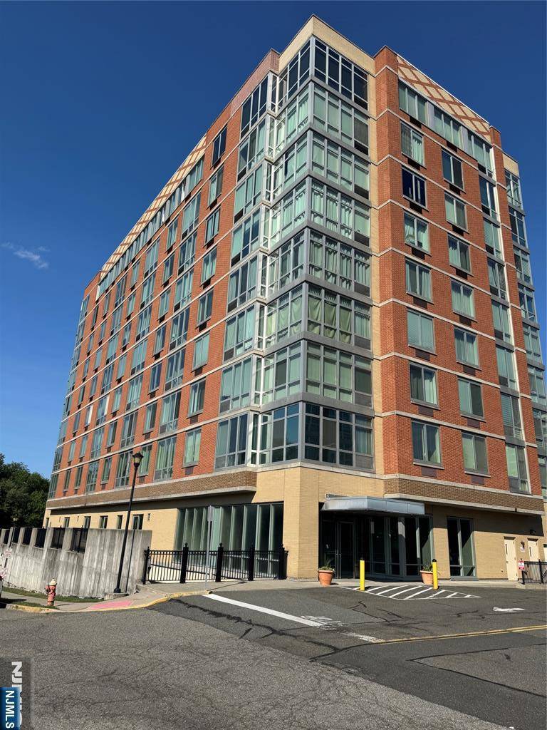 800 12th ST #308, Palisades Park, NJ 07650