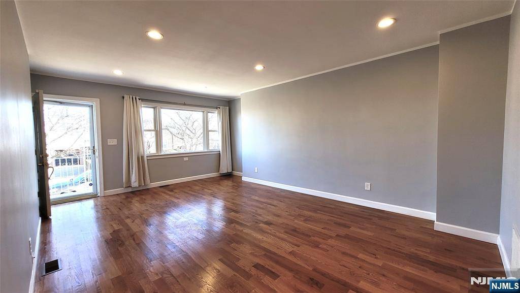 Lodi, NJ 07644,51 Westervelt PL #A