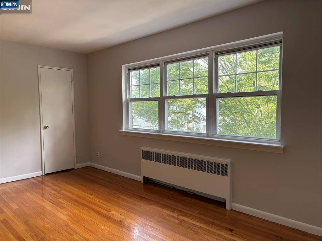 430 Beverly RD #2 E, Teaneck, NJ 07666