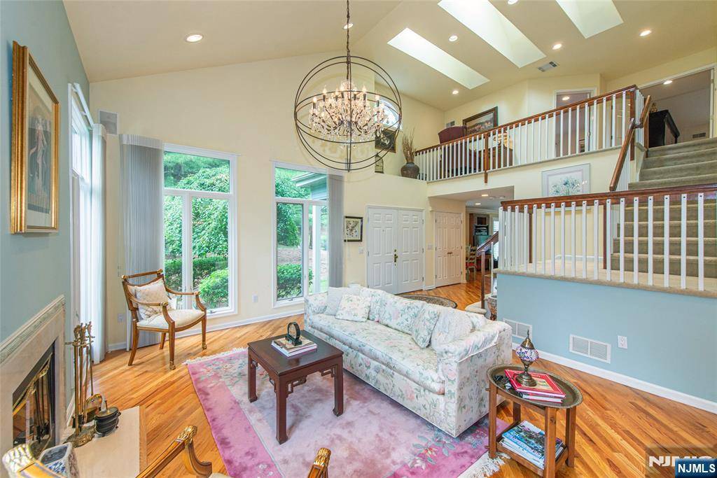 Montville Township, NJ 07045,44 Eugene DR