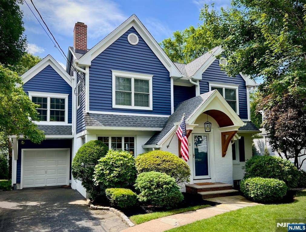 11 Ramsey TER, Fair Lawn, NJ 07410
