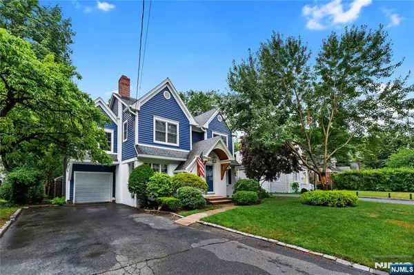 Fair Lawn, NJ 07410,11 Ramsey TER