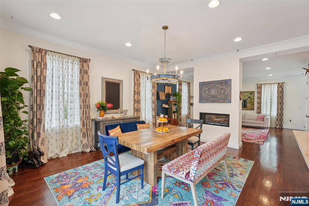 Wood Ridge, NJ 07075,42 Roosevelt DR