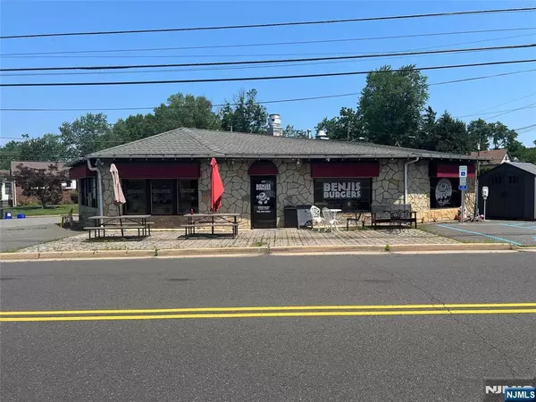 671 Harris AVE, Middlesex, NJ 08846