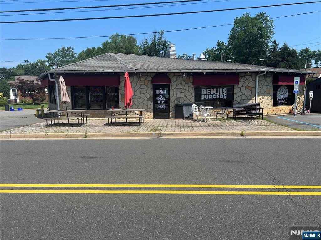 Middlesex, NJ 08846,671 Harris AVE