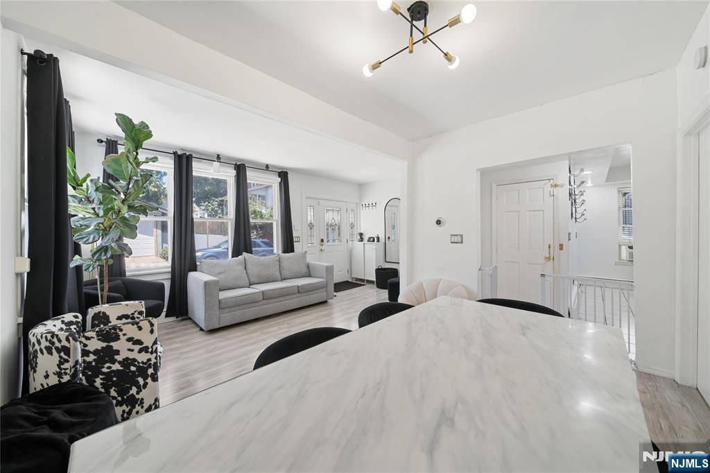 Prospect Park, NJ 07508,298 12th PL