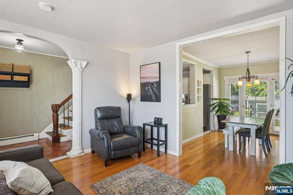 Fairview, NJ 07022,414 Hancock PL