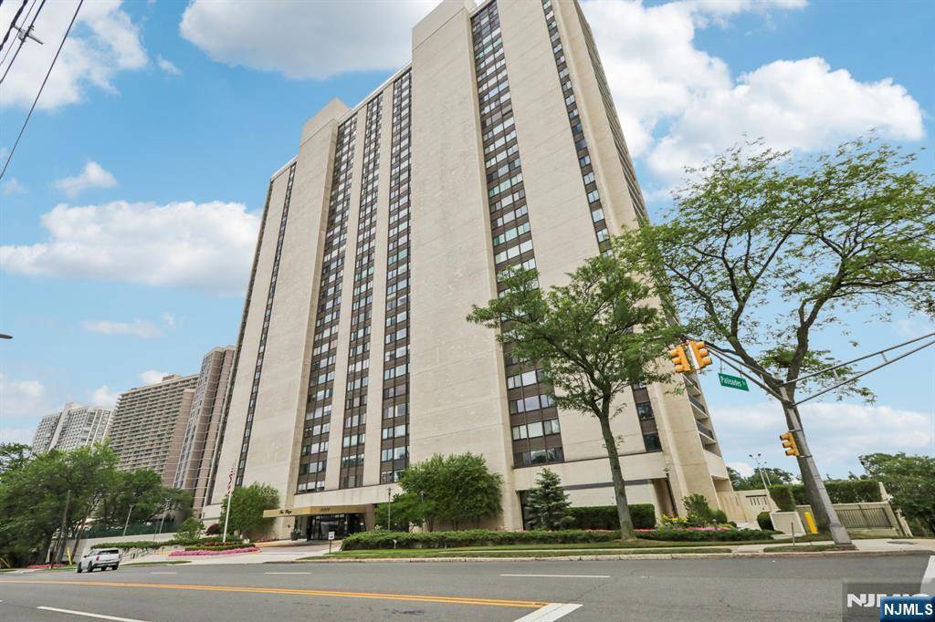 1500 Palisade AVE, Fort Lee, NJ 07024
