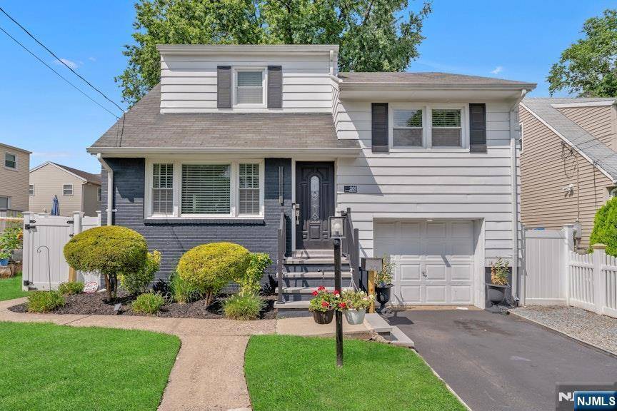 201 Maiden LN, Bergenfield, NJ 07621