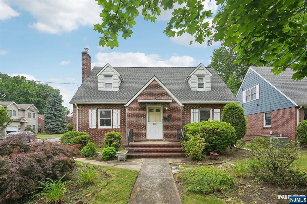 215 E Main ST, Bergenfield, NJ 07621
