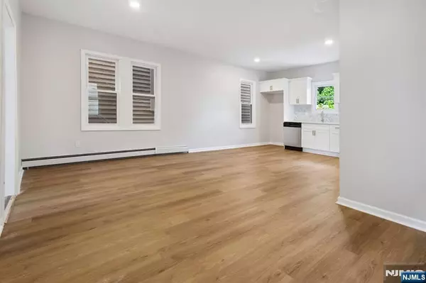 Orange, NJ 07050,243 Mount Vernon AVE