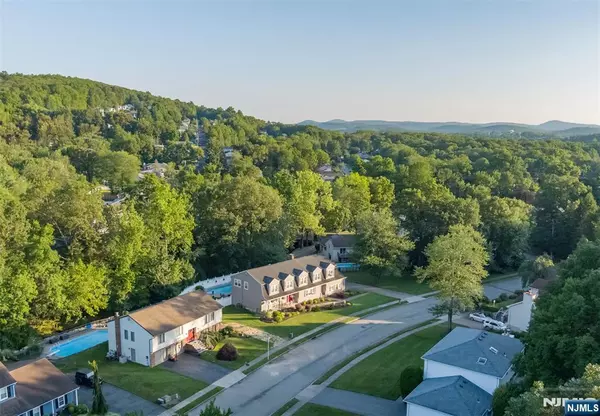 Wanaque, NJ 07465,11 Northgate