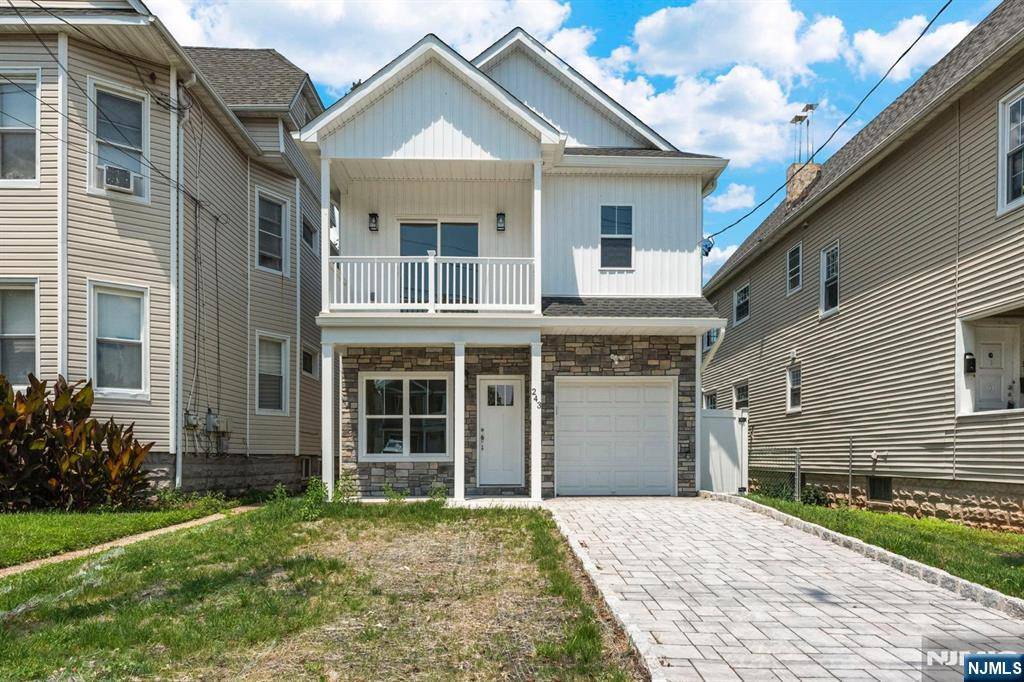 243 E 9th AVE, Roselle, NJ 07203