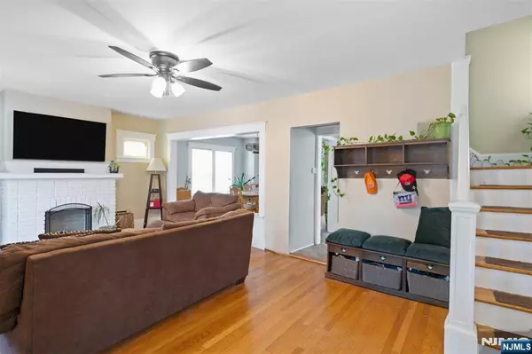 Totowa, NJ 07512,105 William PL