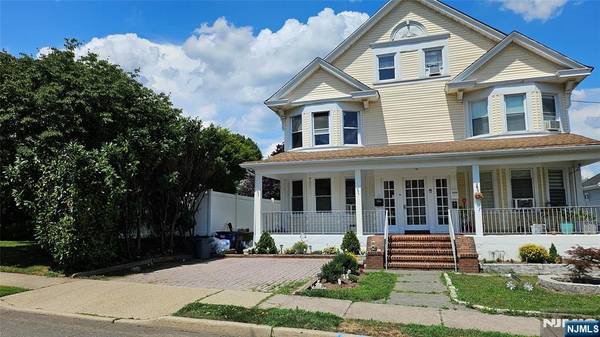 151 Walter AVE, Hasbrouck Heights, NJ 07604