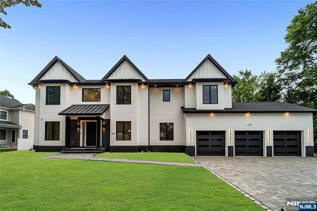 Old Tappan, NJ 07675,143 Fernwood DR