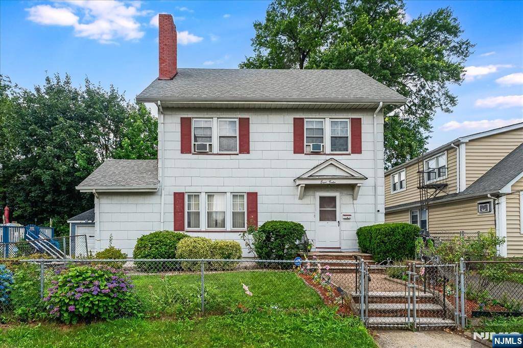 Elizabeth, NJ 07208,810-812 Kilsyth RD