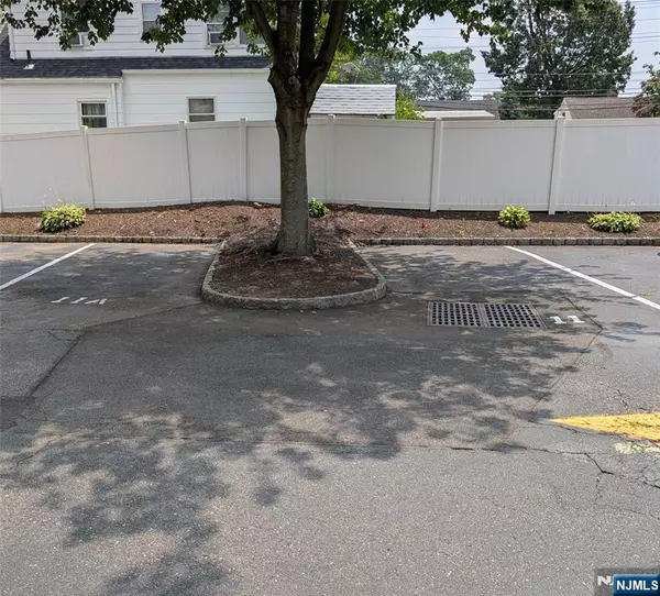 Clifton, NJ 07012,11 Chanda CT #A11