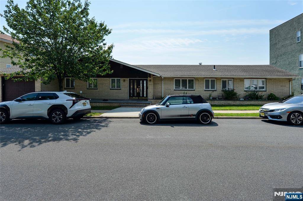 611 5th ST, Carlstadt, NJ 07072