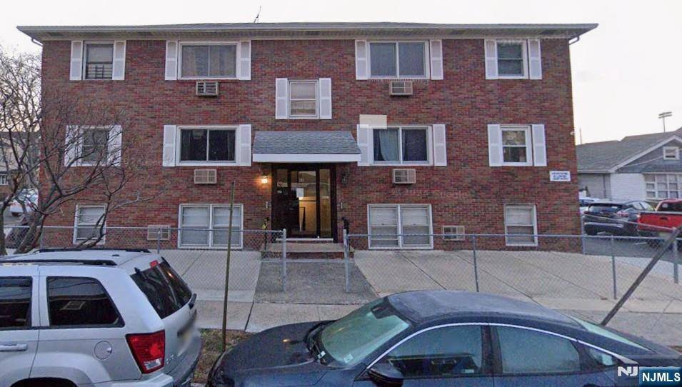 60 Ivy ST, Kearny, NJ 07032