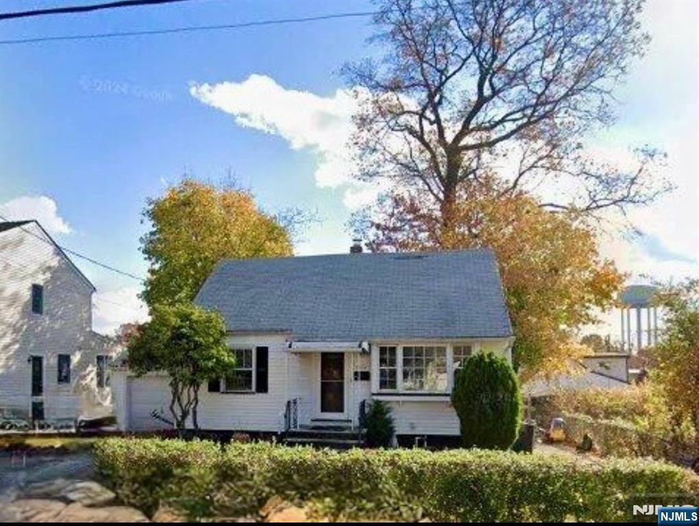 33-14 Norwood DR, Fair Lawn, NJ 07410