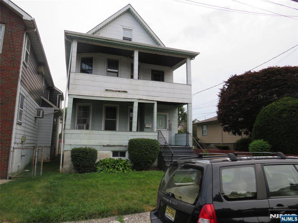 Lodi, NJ 07644,152 Washington ST
