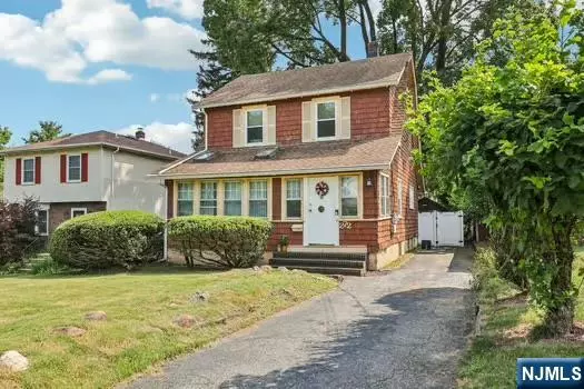 Englewood, NJ 07631,272 Rosemont PL