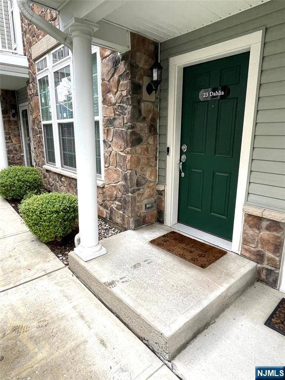 Garfield, NJ 07026,23 Dahlia LN #23