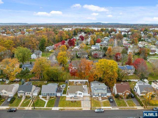 Maywood, NJ 07607,733 Briarcliff AVE