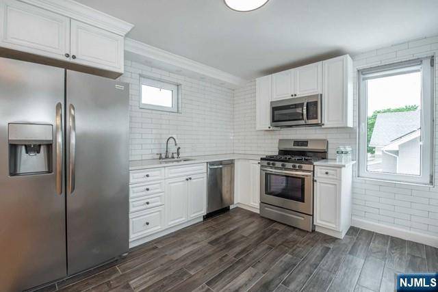 Hasbrouck Heights, NJ 07604,226 Walter AVE #2