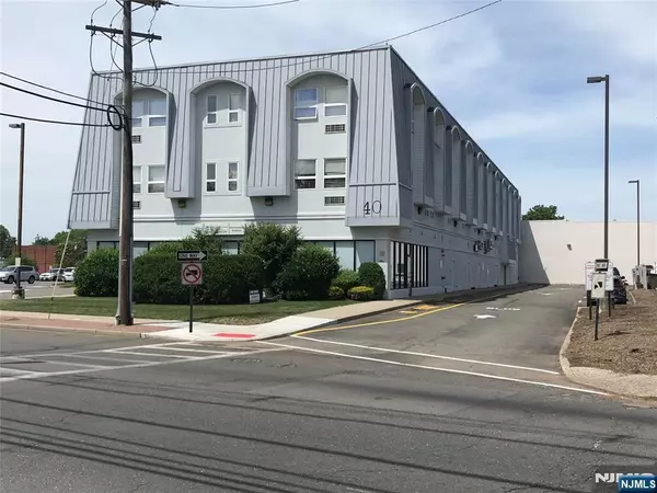 40 Washington AVE #B3, Dumont, NJ 07628