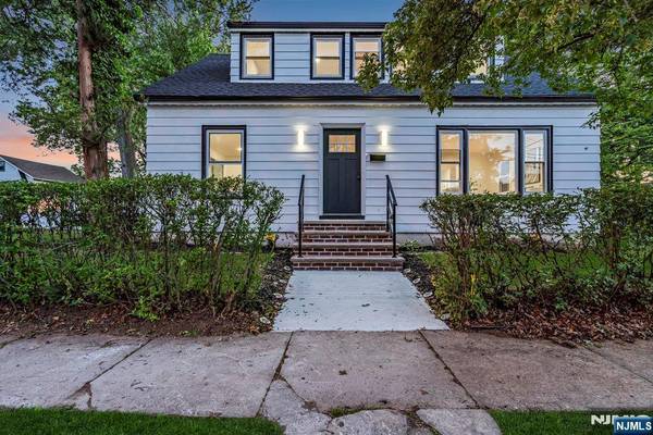 132 Garfield PL, Maplewood, NJ 07040