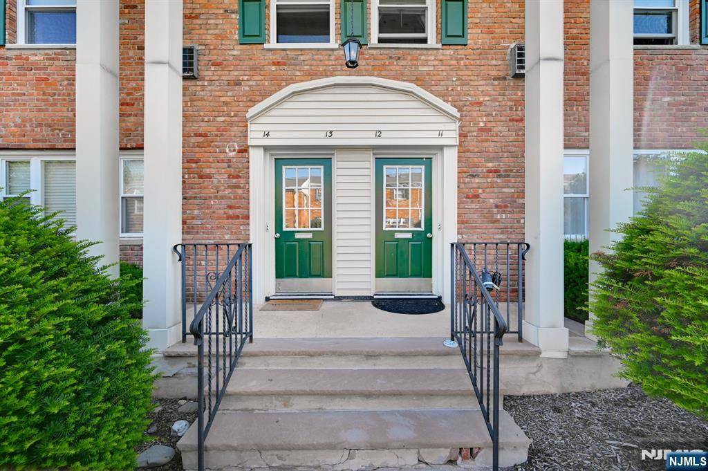 Caldwell, NJ 07006,51 Roseland AVE #11
