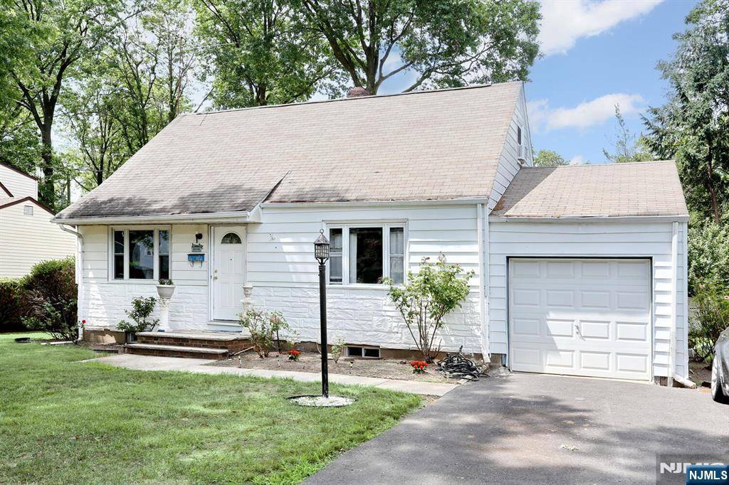 31-07 Morlot AVE, Fair Lawn, NJ 07410