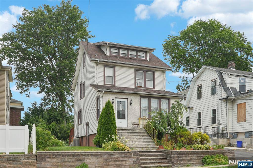 541 3rd AVE, Lyndhurst, NJ 07071