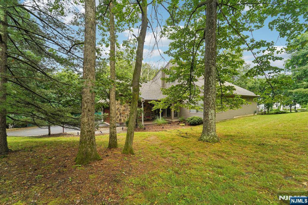Wayne, NJ 07470,60 Toms Lake RD