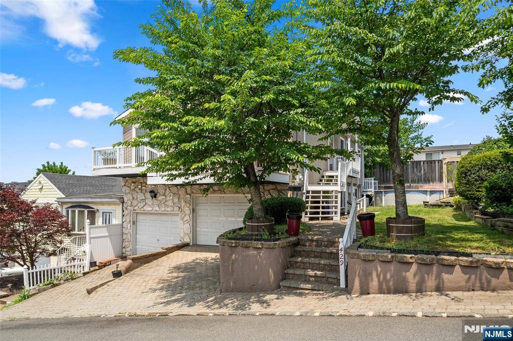 Fort Lee, NJ 07024,429 Elizabeth ST
