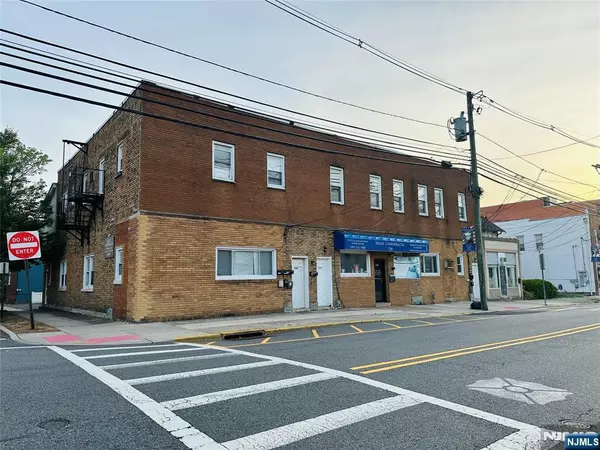 530 Valley Brook AVE #1FL, Lyndhurst, NJ 07071