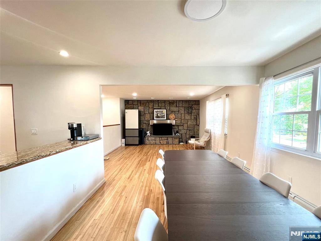 Leonia, NJ 07605,317 Highwood AVE