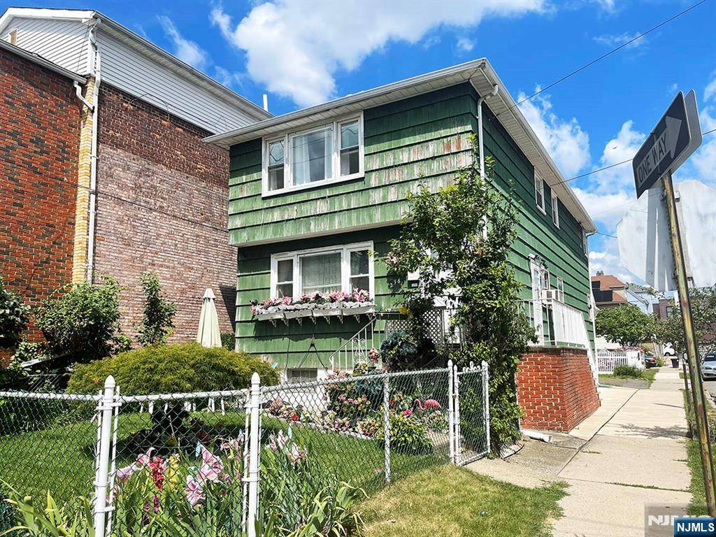 276 Ackerman AVE, Clifton, NJ 07011