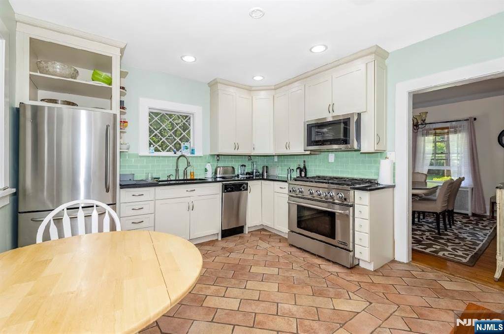 Caldwell, NJ 07006,66 Gould PL