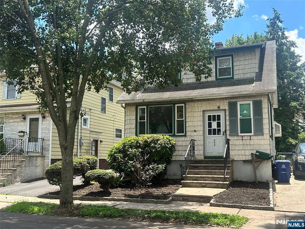 202 Fitzpatrick ST, Hillside, NJ 07205