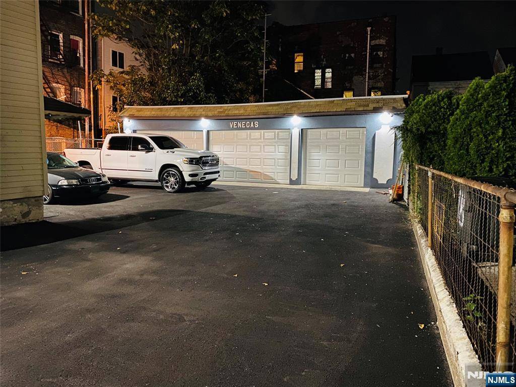 Paterson, NJ 07501,120-122 Lewis ST