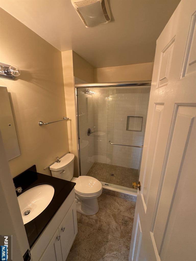 Norwood, NJ 07648,305 Sutton PL