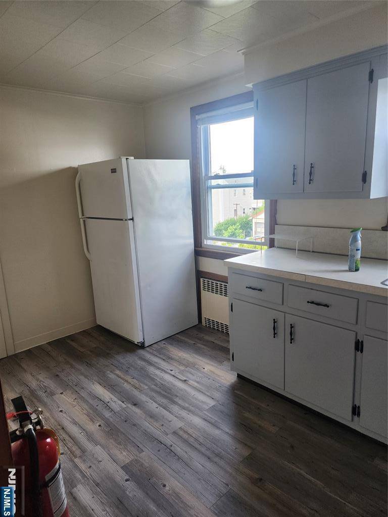 Lodi, NJ 07644,19 James ST