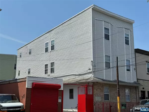 109-111 Fleming AVE, Newark, NJ 07105