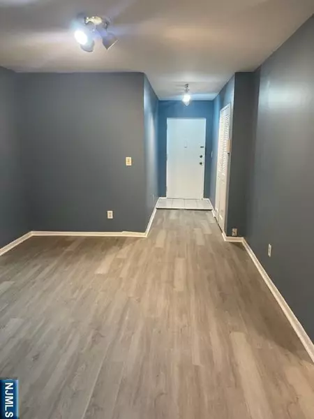 960 Main ST #5, Hackensack, NJ 07601
