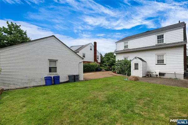 Garfield, NJ 07026,168 Chestnut ST