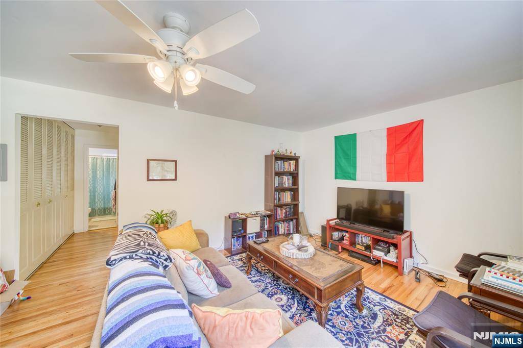 Ramsey, NJ 07446,132 Regency PARK
