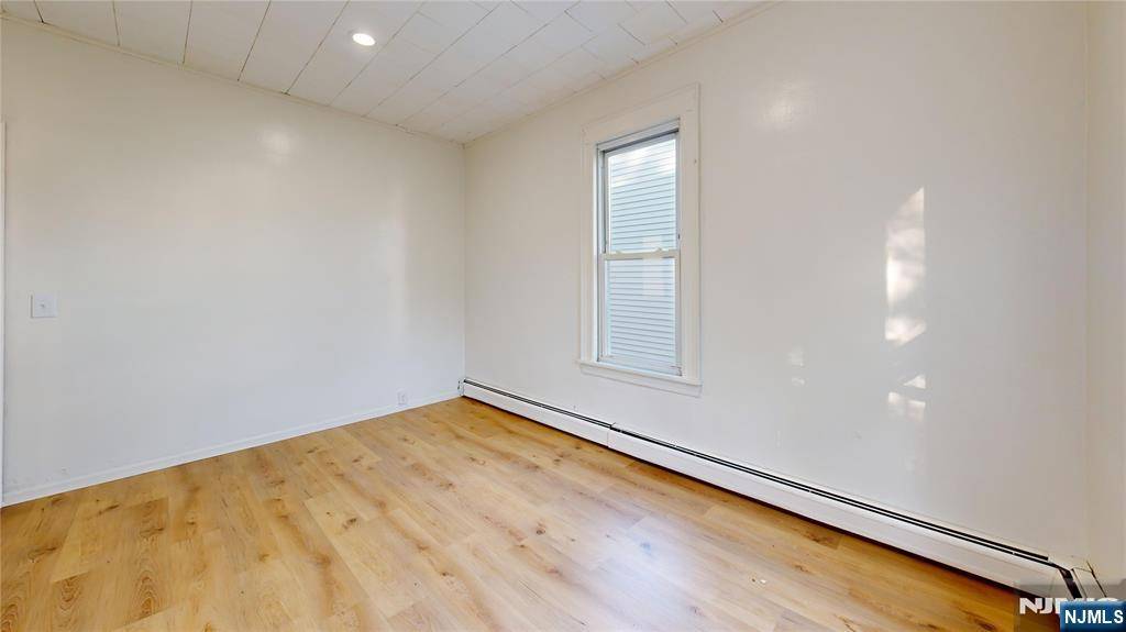 Paterson, NJ 07503,30 Camden ST